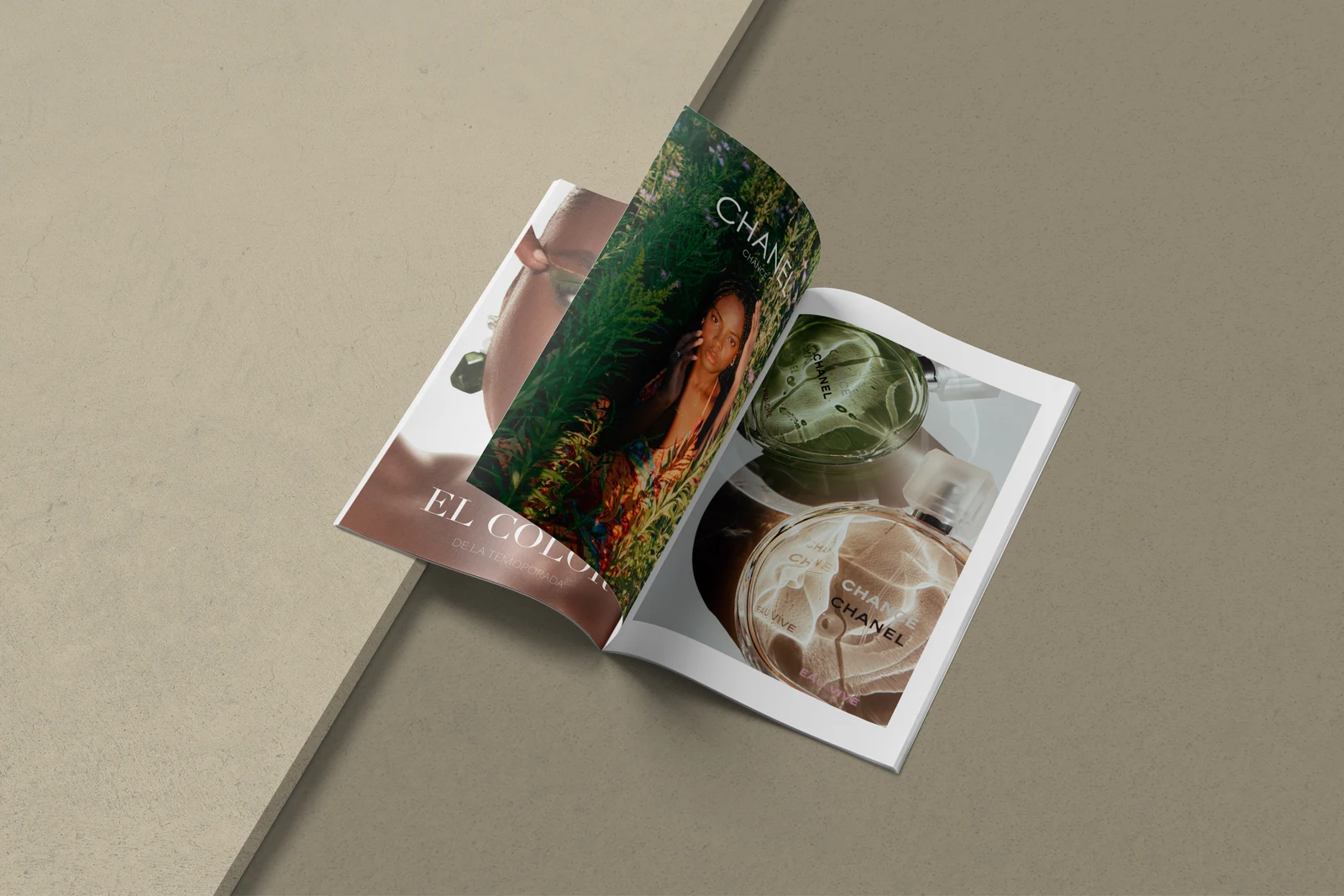 Doble página interior de una revista conceptual de Paula Miralles con composición fotográfica y tipográfica